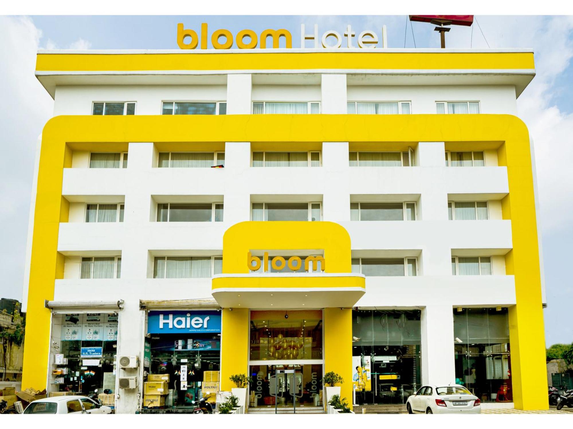 Bloom Hotel - Jammu Ngoại thất bức ảnh